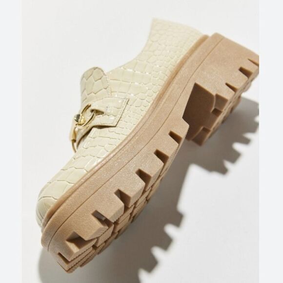 UO cream Lugged Croc Print Modern Chic Glam Hip Platform Loafer sz 8 - Picture 5 of 12